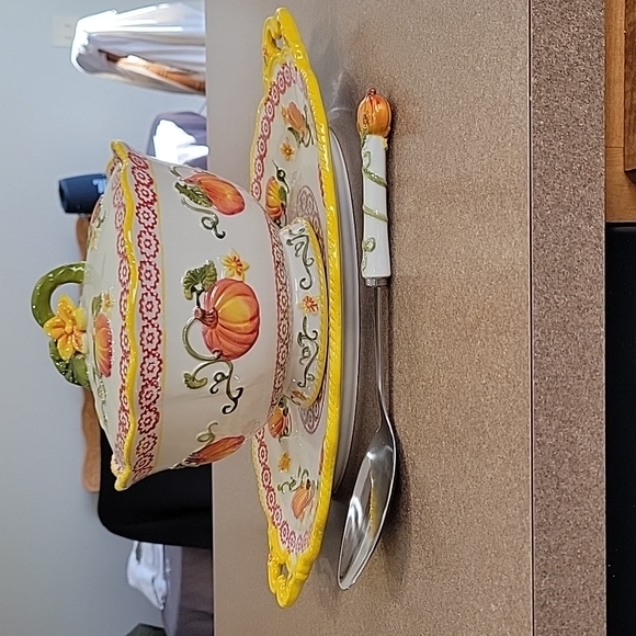 Temptations 5pc Bowl & Tray Serving Set!!! - Picture 4 of 16